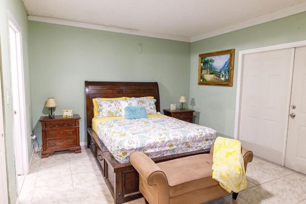 Private Suite In North Miami Норт-Маямі-Біч Екстер'єр фото