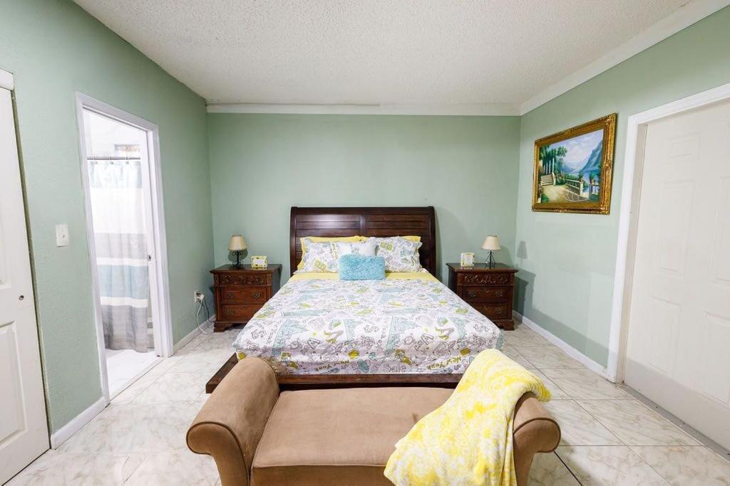 Private Suite In North Miami Норт-Маямі-Біч Екстер'єр фото