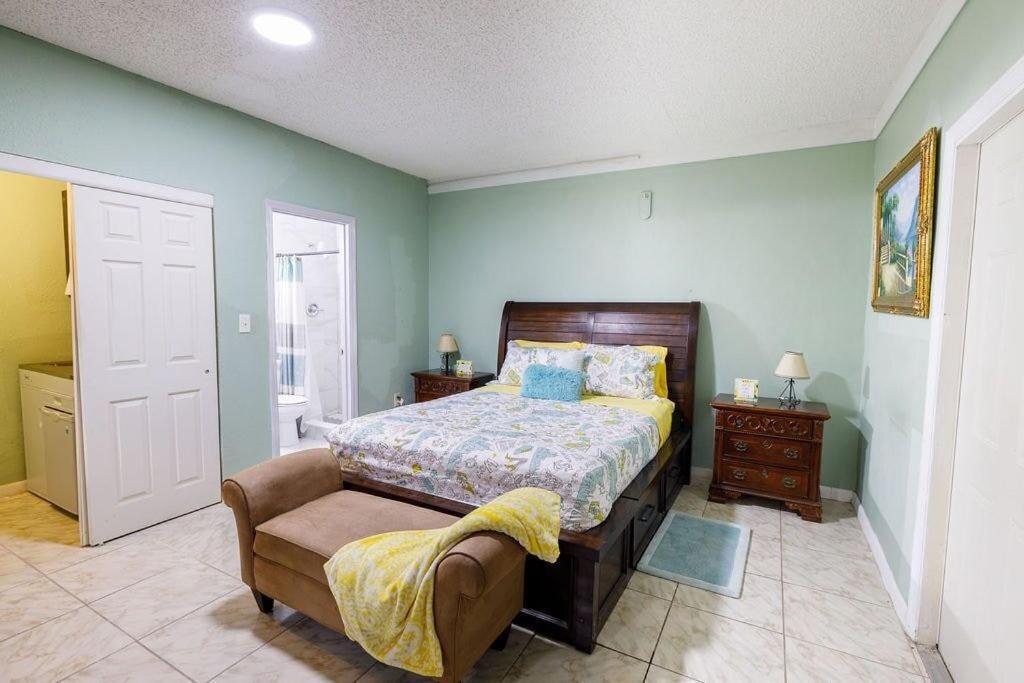 Private Suite In North Miami Норт-Маямі-Біч Екстер'єр фото